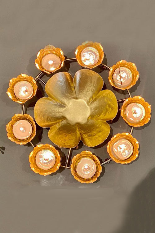 golden-decorative-metal-flower-urli-2