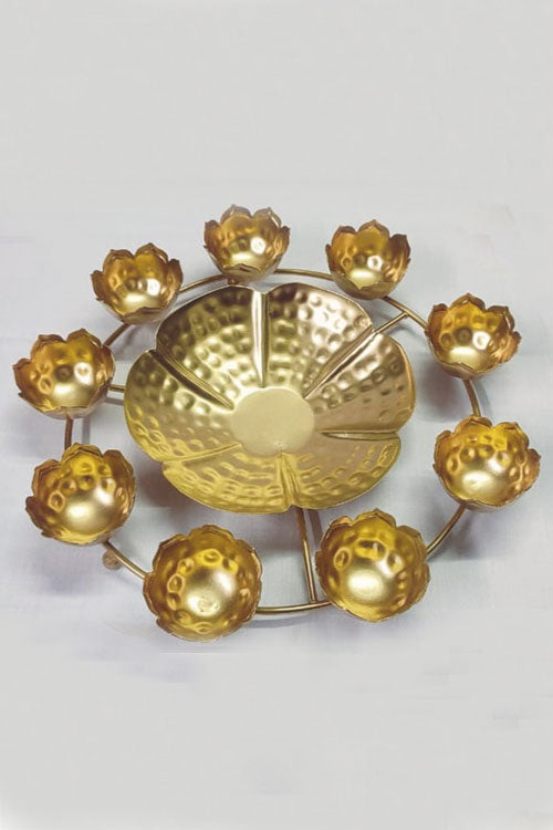 golden-decorative-metal-flower-urli-3