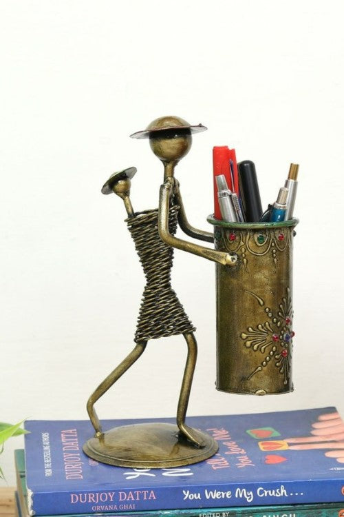 brown-wrought-iron-human-figurine-pen-stand-1