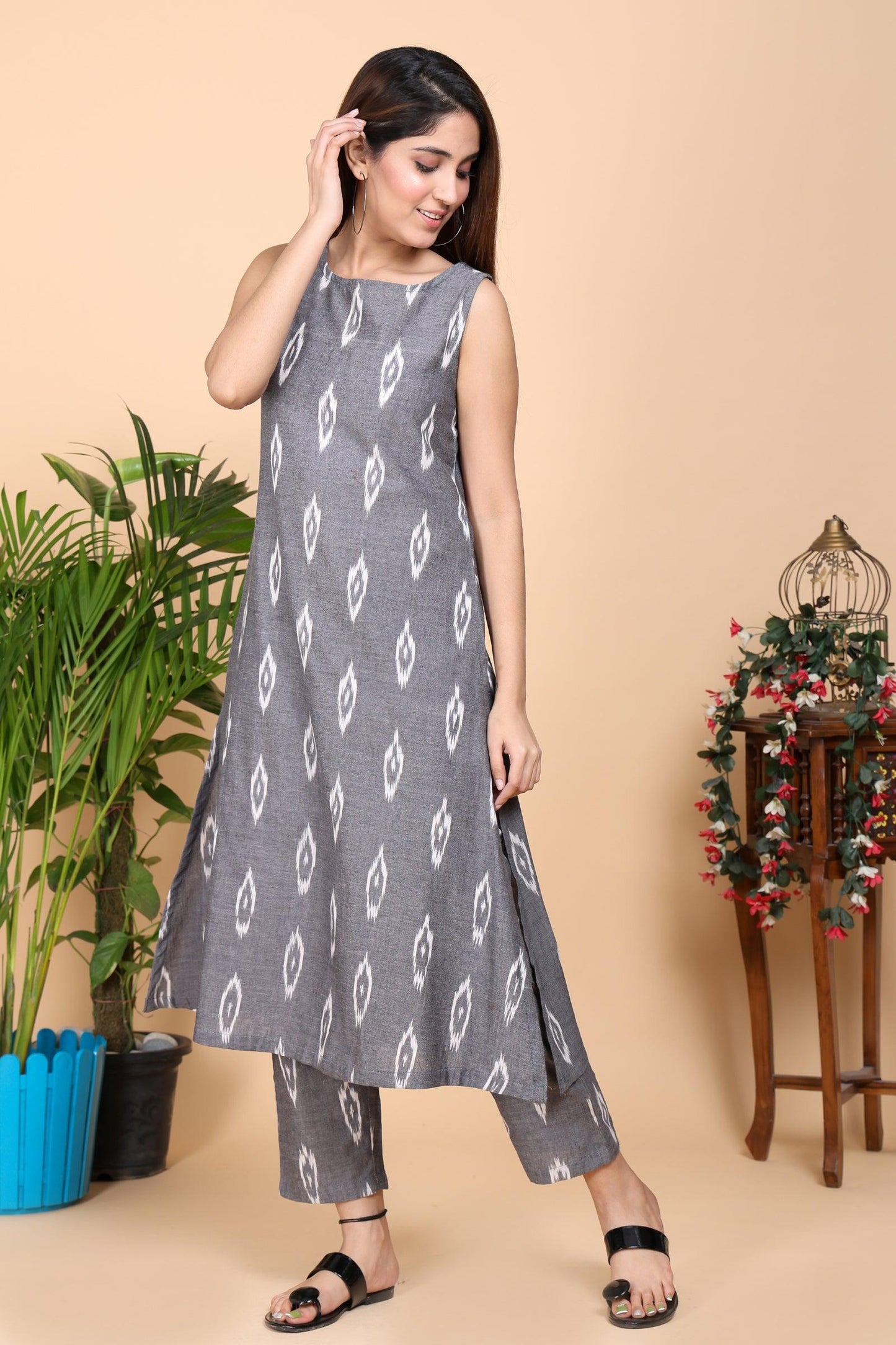 Aseel Grey Ikkat Kurta Pants Set