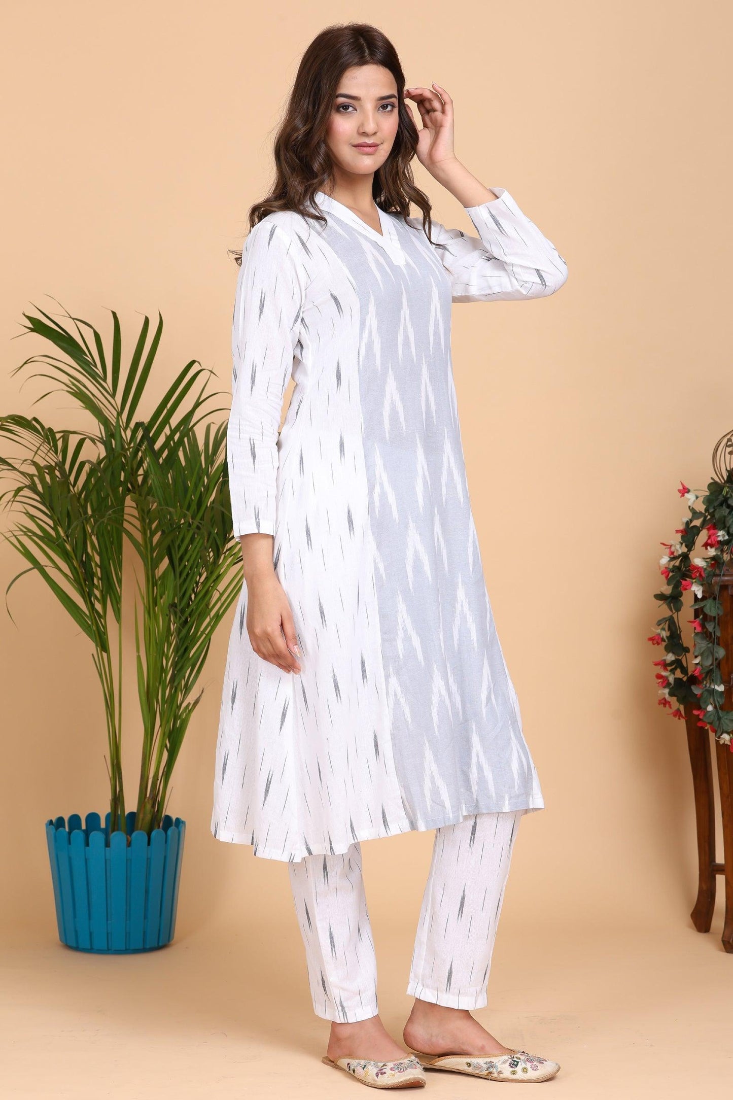 Aseel Ikkat Grey and White Kurta Set