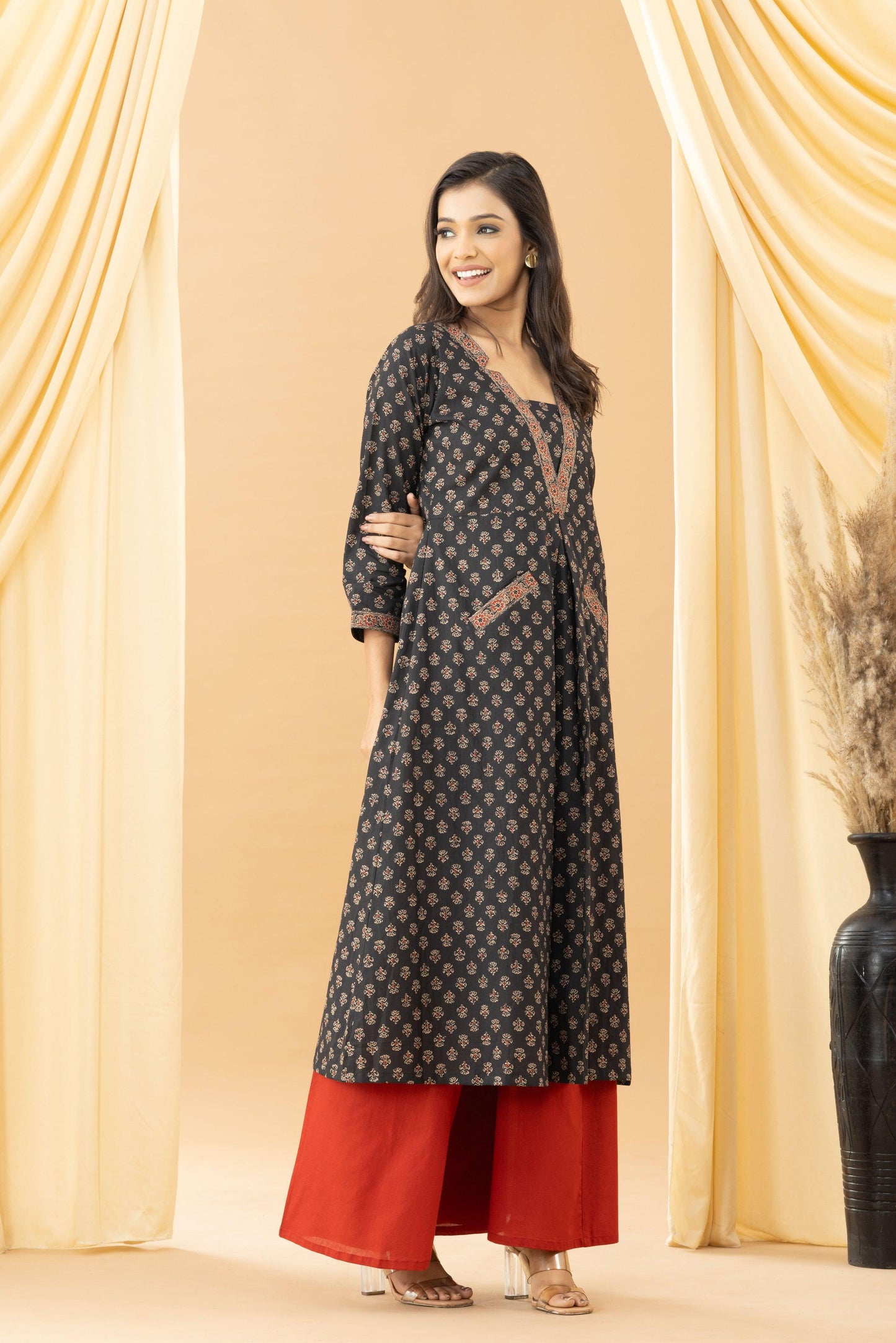 Harsingaar Cool Black Notch Kurta Set