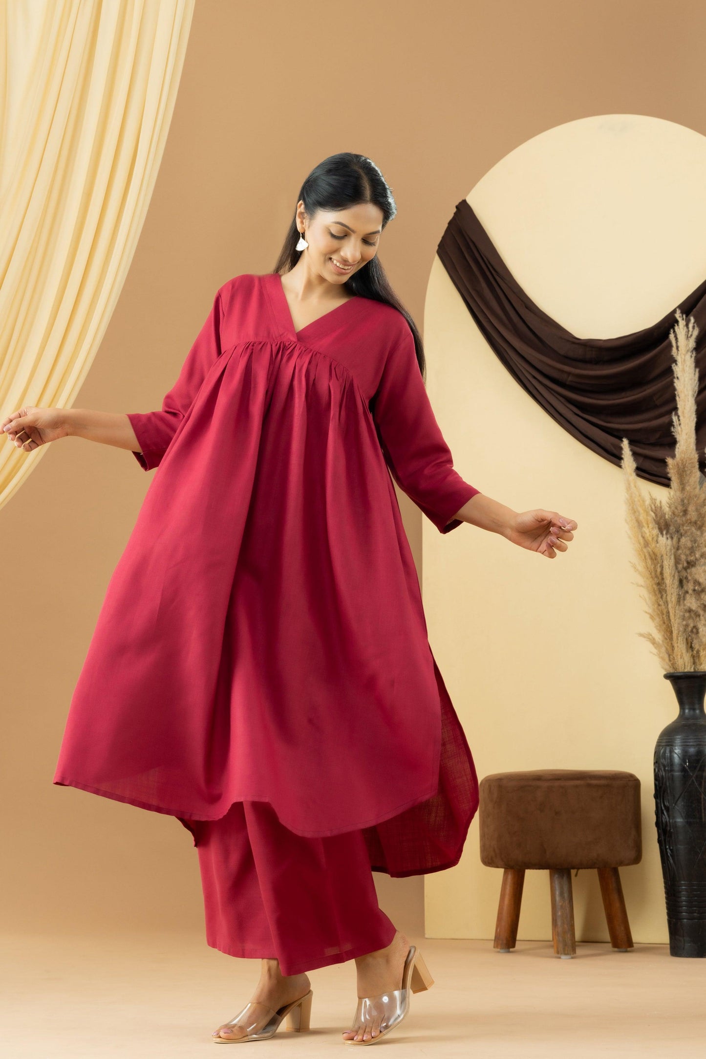 Harsingaar Crimson Gathered Kurta Set