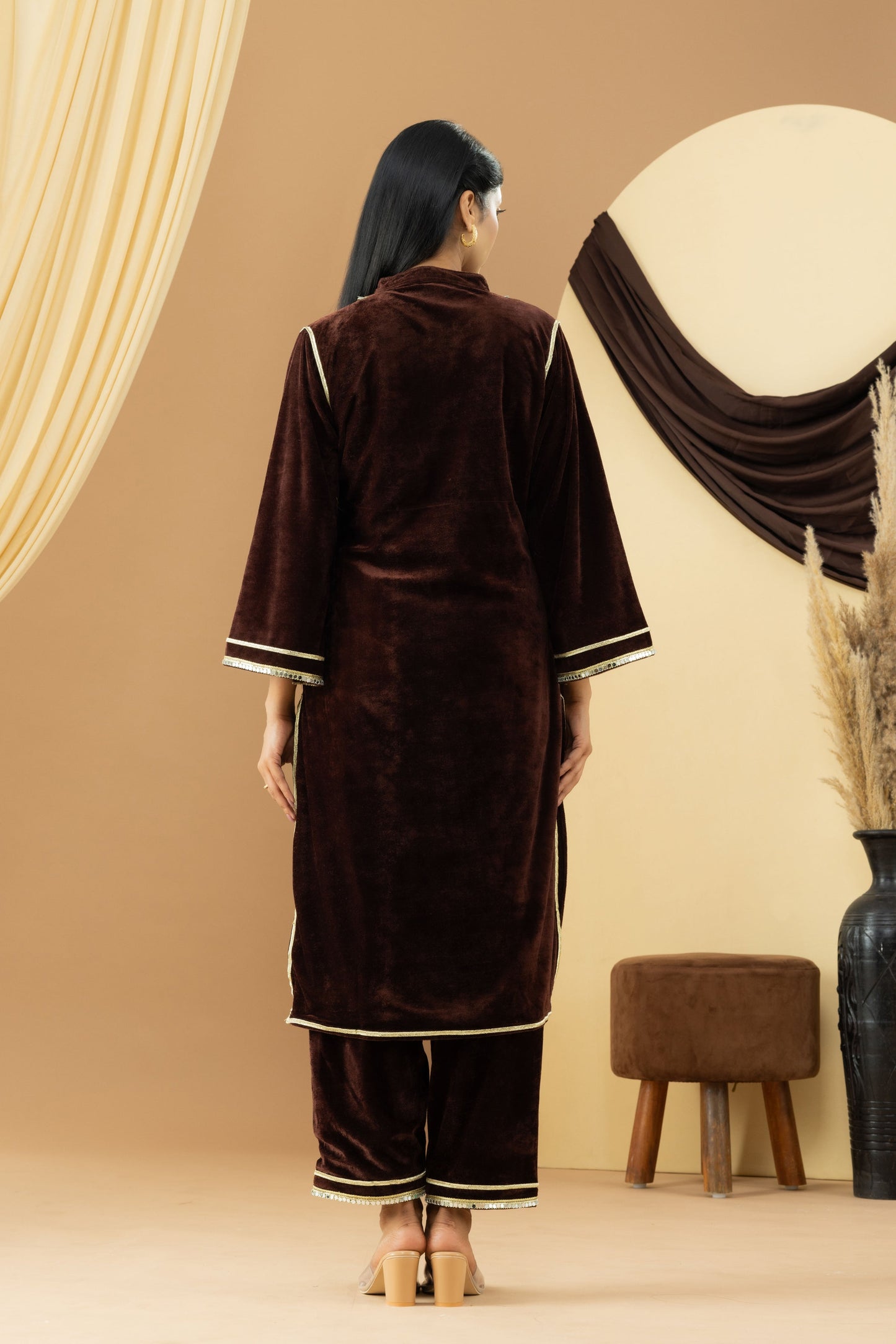 Harsingaar Coffee Brown Velvet Kurta Set