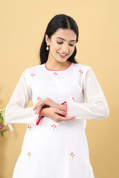 Saadgi White Multi Embroidered Kurta Set