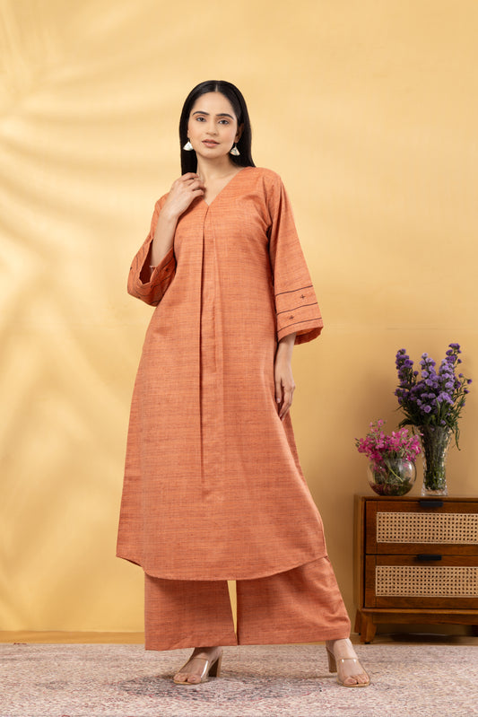 Saadgi Peach Pie V-Neck Kurta Set