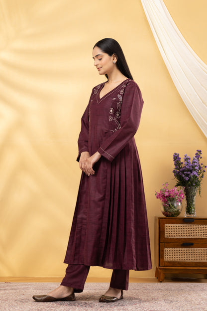 Saadgi Vintage Wine Embroidered Kurta Set