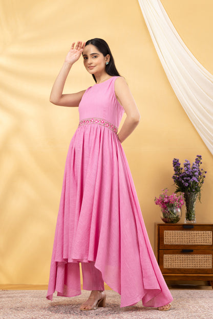 Saadgi Pink Frosting Embroidered Kurta Set