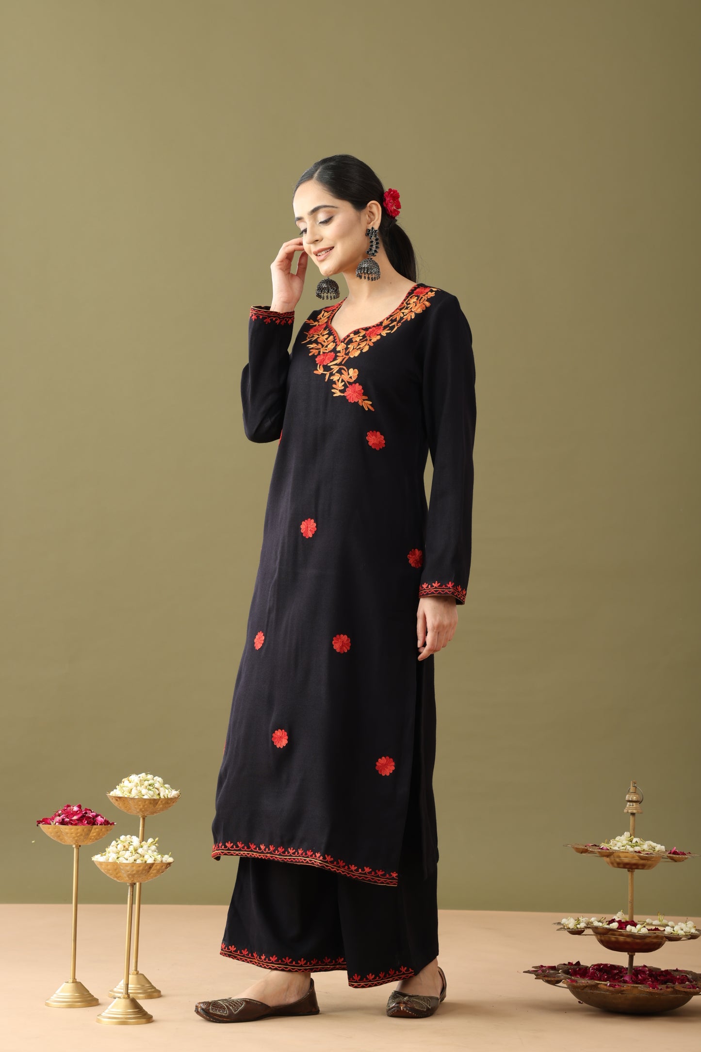 Utsaah Black Aari Embroidery Kurta Set